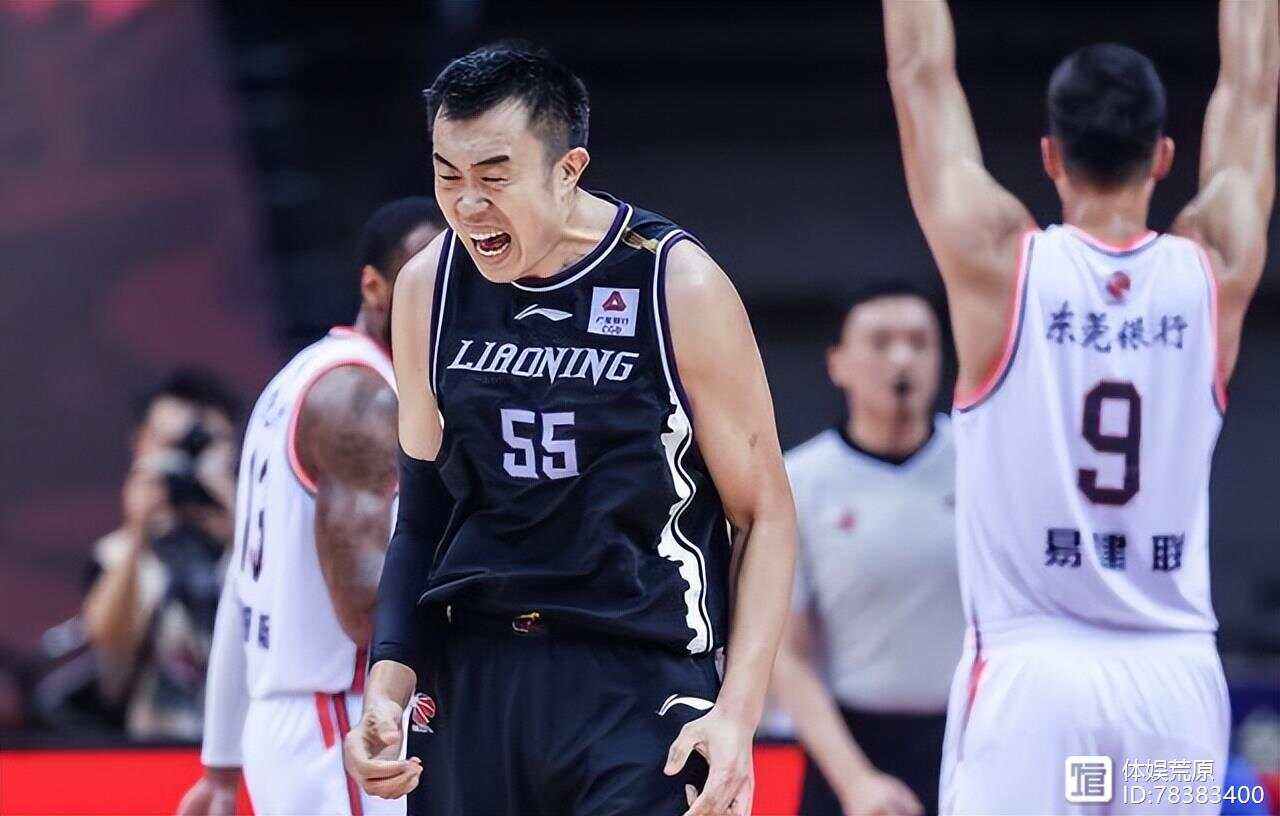 包含岭东黑豹队对阵渝州鲸鲨队，高尔夫巡回赛失利，内线统治篮板——保级形势悄然变化的词条