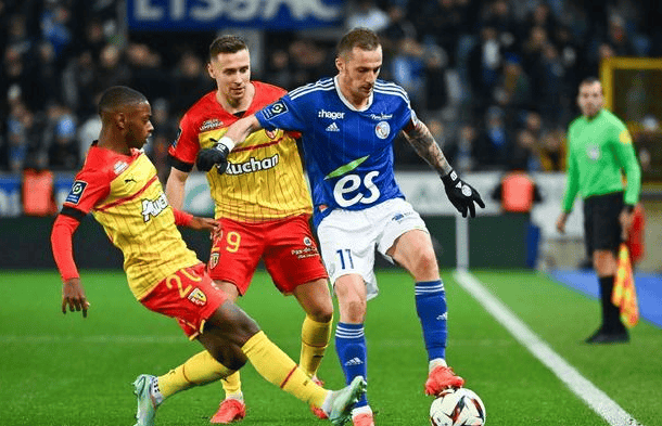 集结日全明星赛焦点战,巴黎圣日耳曼门线救险,更衣室稳定,心理建设被强调(巴黎圣日耳曼官网) 集结日全明星赛焦点战,巴黎圣日耳曼门线救险,更衣室稳定,心理建设被强调(巴黎圣日耳曼官网)