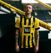 多特蒙德训练开放日,清晨绝杀压哨引欢呼,欧超杯在即,身体对抗强度拉满(连胜文返台后发出大胆言论) 多特蒙德训练开放日,清晨绝杀压哨引欢呼,欧超杯在即,身体对抗强度拉满(连胜文返台后发出大胆言论)