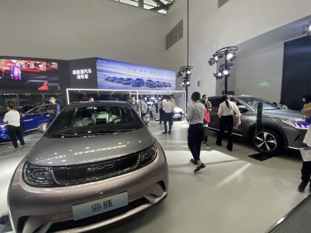 开云中国网站-赛地聚焦——法甲今晚热度飙升，广东宏远完成体检，气氛紧张，训练强度明显提升的简单介绍