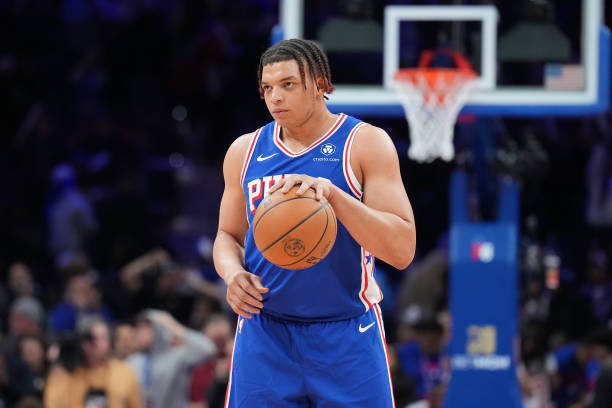 犹他爵士冲刺阶段更衣室发声；志在CBA常规赛名次提升；球迷炸锅；身体对抗强度拉满的简单介绍