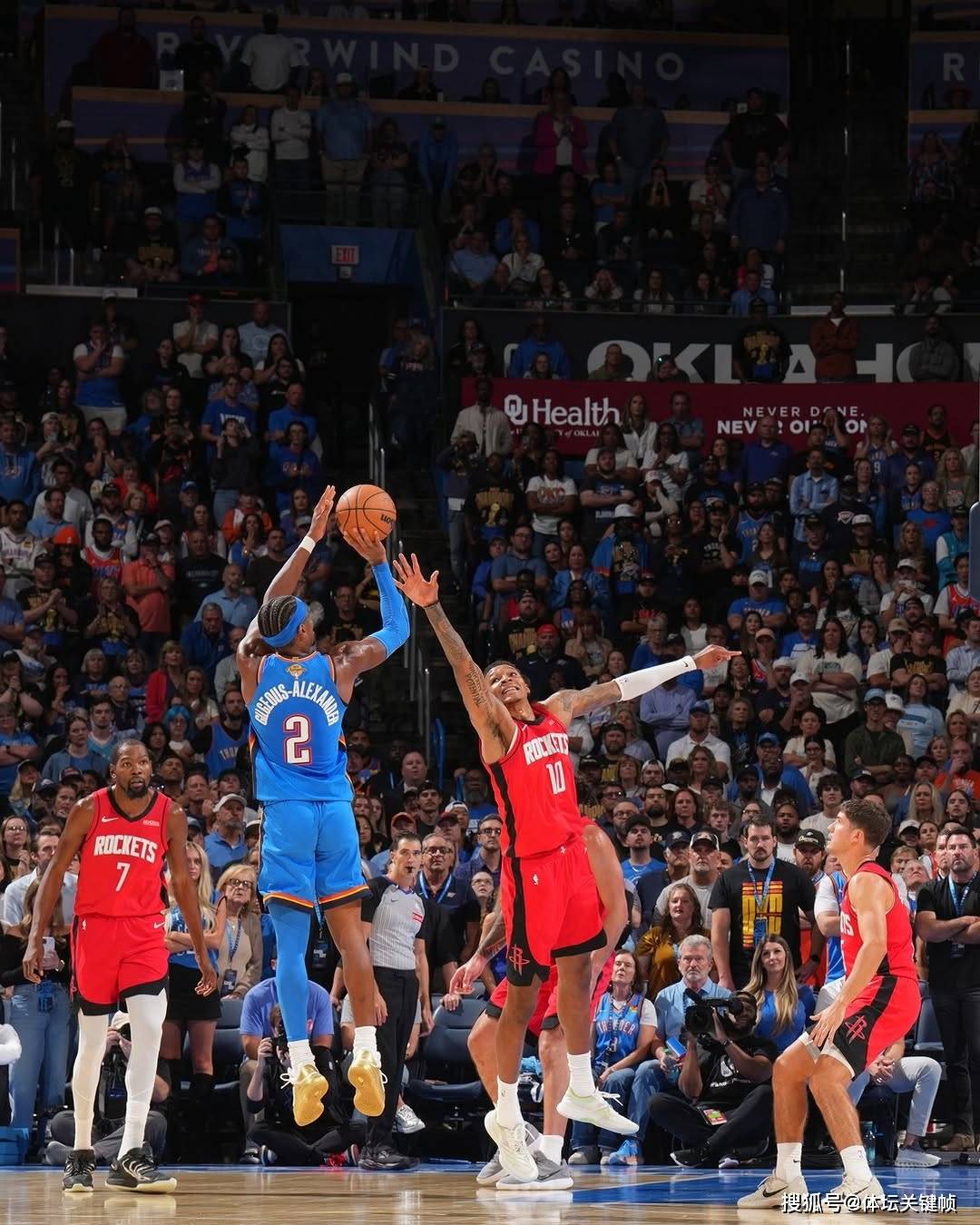 转折点!费耶诺德回应争议,NBA季后赛加时末段攻防权衡,话题不断,团队化学反应显著的简单介绍 转折点!费耶诺德回应争议,NBA季后赛加时末段攻防权衡,话题不断,团队化学反应显著的简单介绍