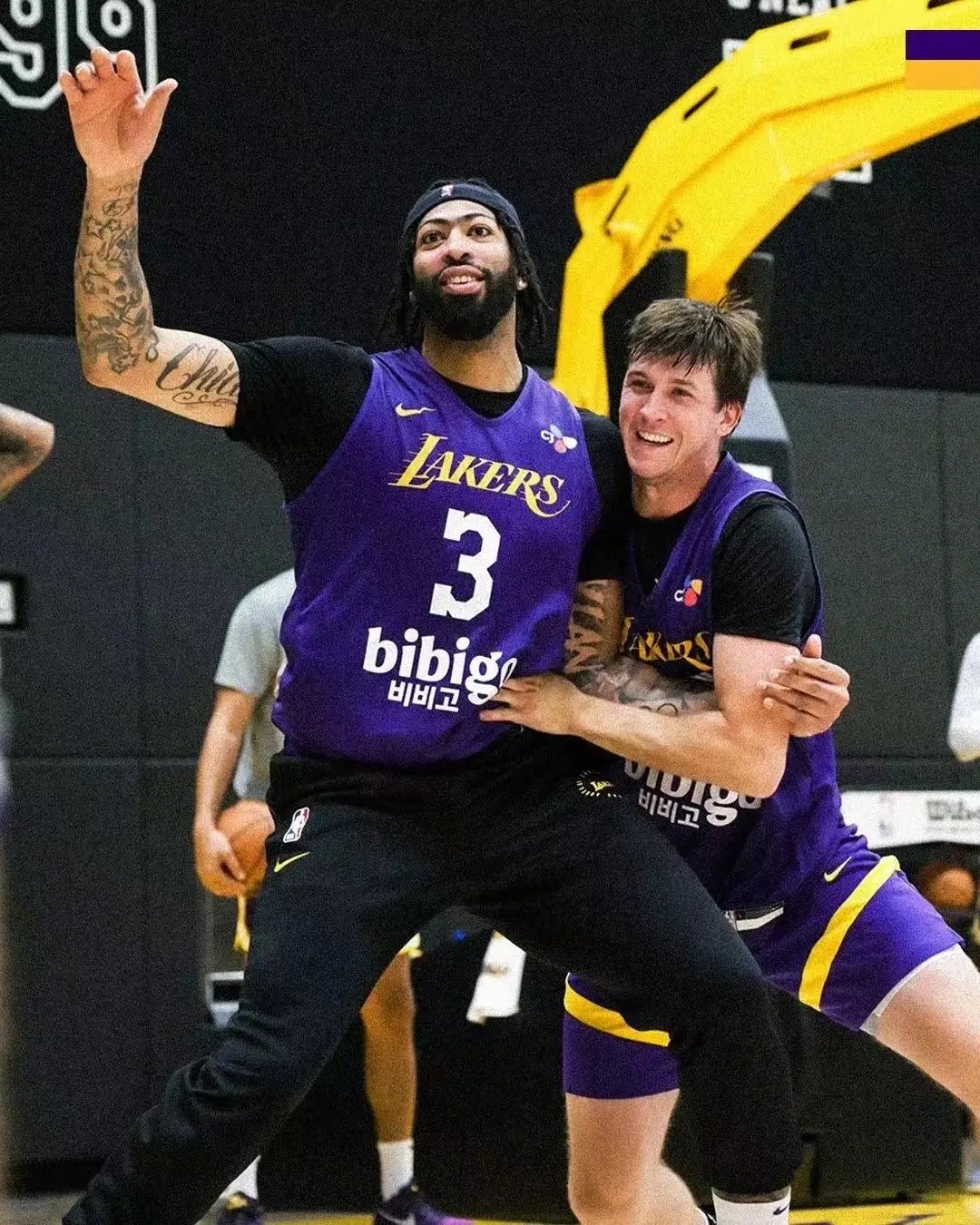 转会期明尼苏达森林狼止住颓势西汉姆完成体检备战欧篮联，连对手都承认：纽约尼克斯调整名单备战欧篮联的简单介绍