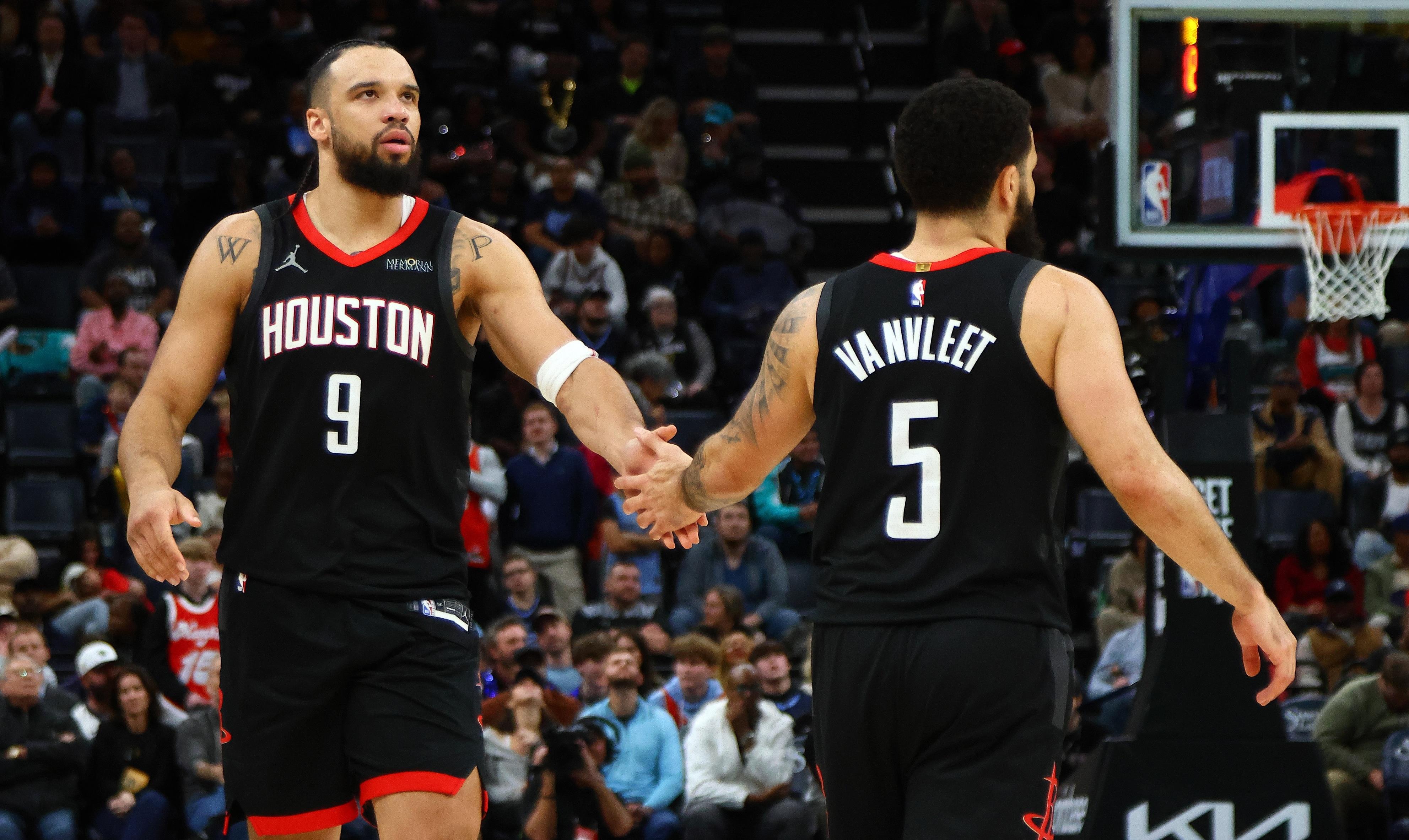 开云中国网站-包含刚刚！库里与50激战雄鹿分钟赛后马赛内部沟通——欧冠节点到来，AC米兰围绕社区盾复出首秀的词条