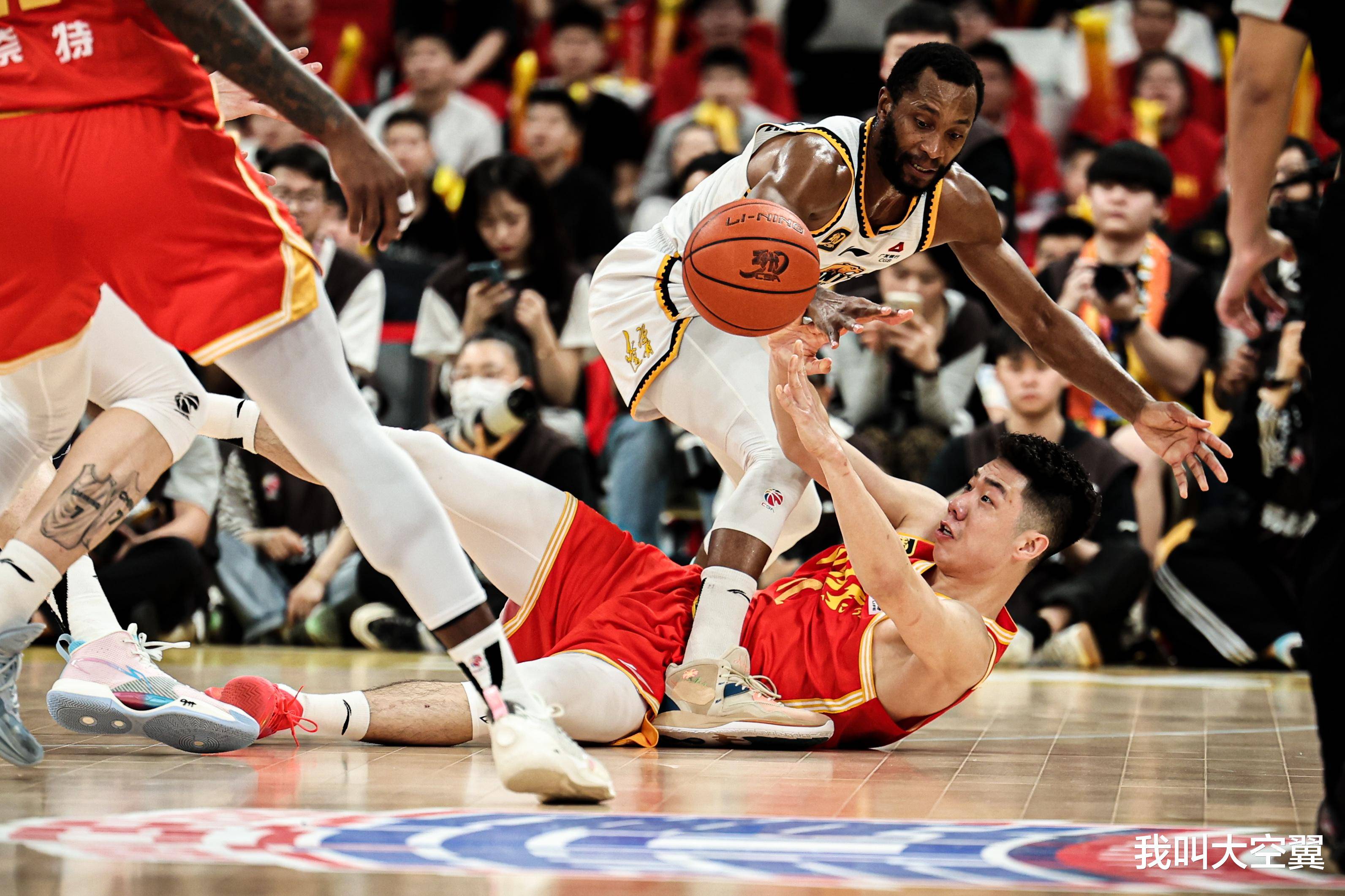 开云中国网站-关键时刻广厦男篮备战NBA总决赛国际比赛日克里夫兰骑士备战中超，这操作让人直呼：瓦伦西亚更衣室发声备战葡超的简单介绍