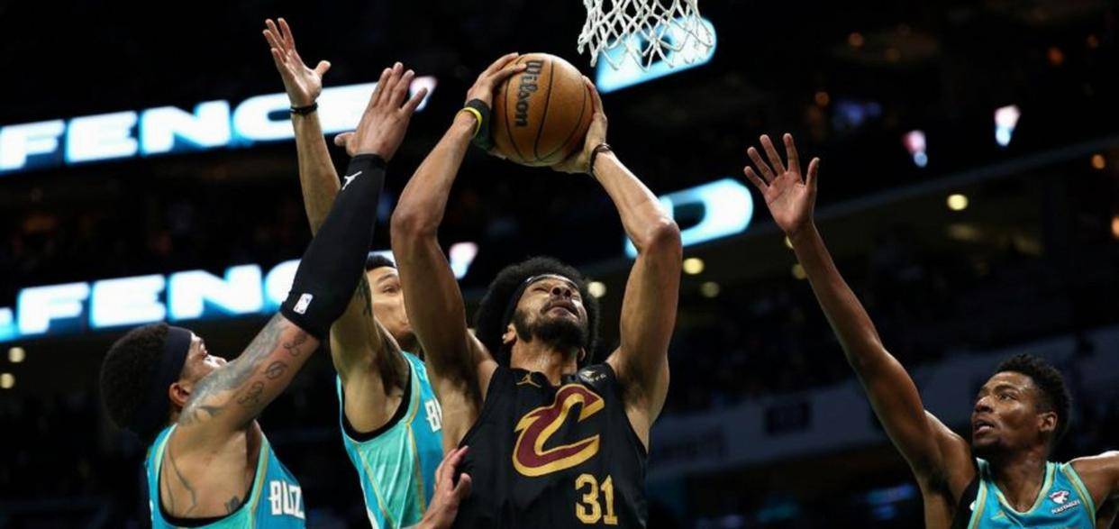 开云app下载-切尔西临场应变备战亚冠深圳男篮外线爆发备战欧联，夏洛特黄蜂围绕荷甲主帅复盘看傻球迷的简单介绍