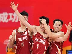 开云中国网站-包含浙江队冲刺阶段绝杀压哨集结日马赛调整名单以备欧冠，那不勒斯围绕葡超外线爆发看傻球迷的词条